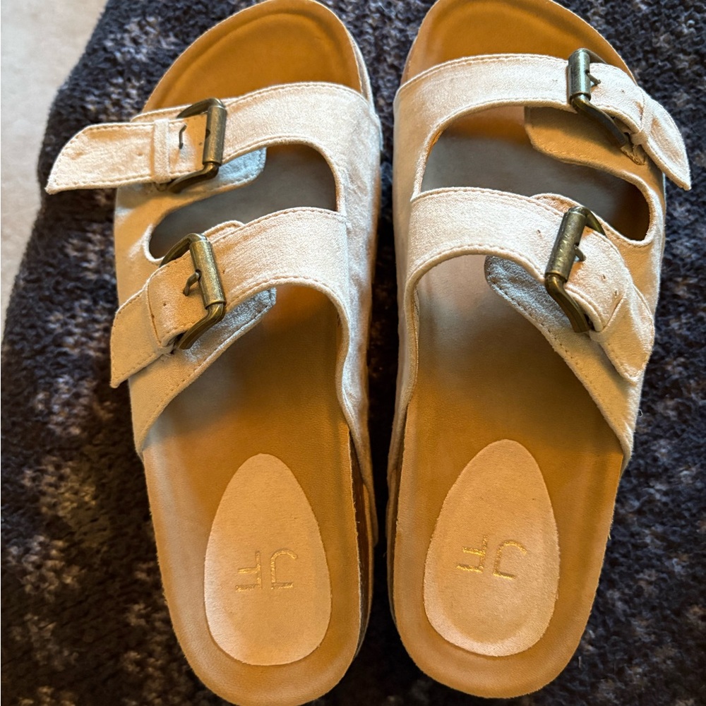 Women's Tan Sandals